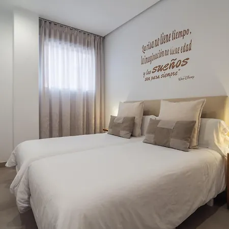 Cmdreams Gold- Turisticos Con Ruinas Romanas En El Centro De *