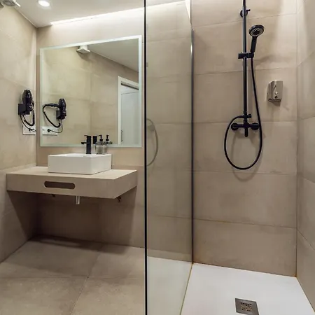 Cmdreams Gold- Turisticos Con Ruinas Romanas En El Centro De Мерида