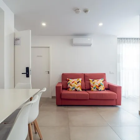 Cmdreams Gold- Turisticos Con Ruinas Romanas En El Centro De