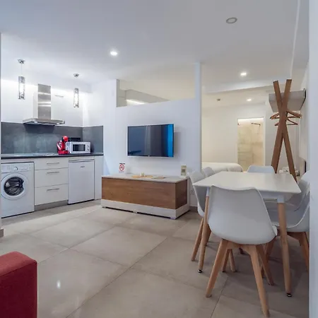 Cmdreams Gold- Turisticos Con Ruinas Romanas En El Centro De