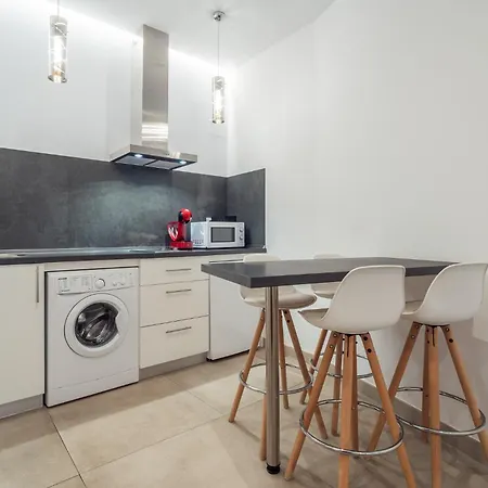 Cmdreams Gold- Turisticos Con Ruinas Romanas En El Centro De *