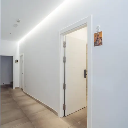 Cmdreams Gold- Turisticos Con Ruinas Romanas En El Centro De