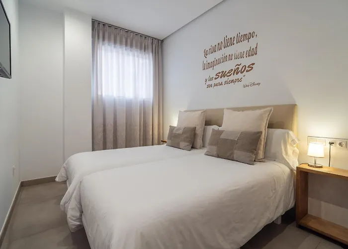 Cmdreams Gold- Turisticos Con Ruinas Romanas En El Centro De *